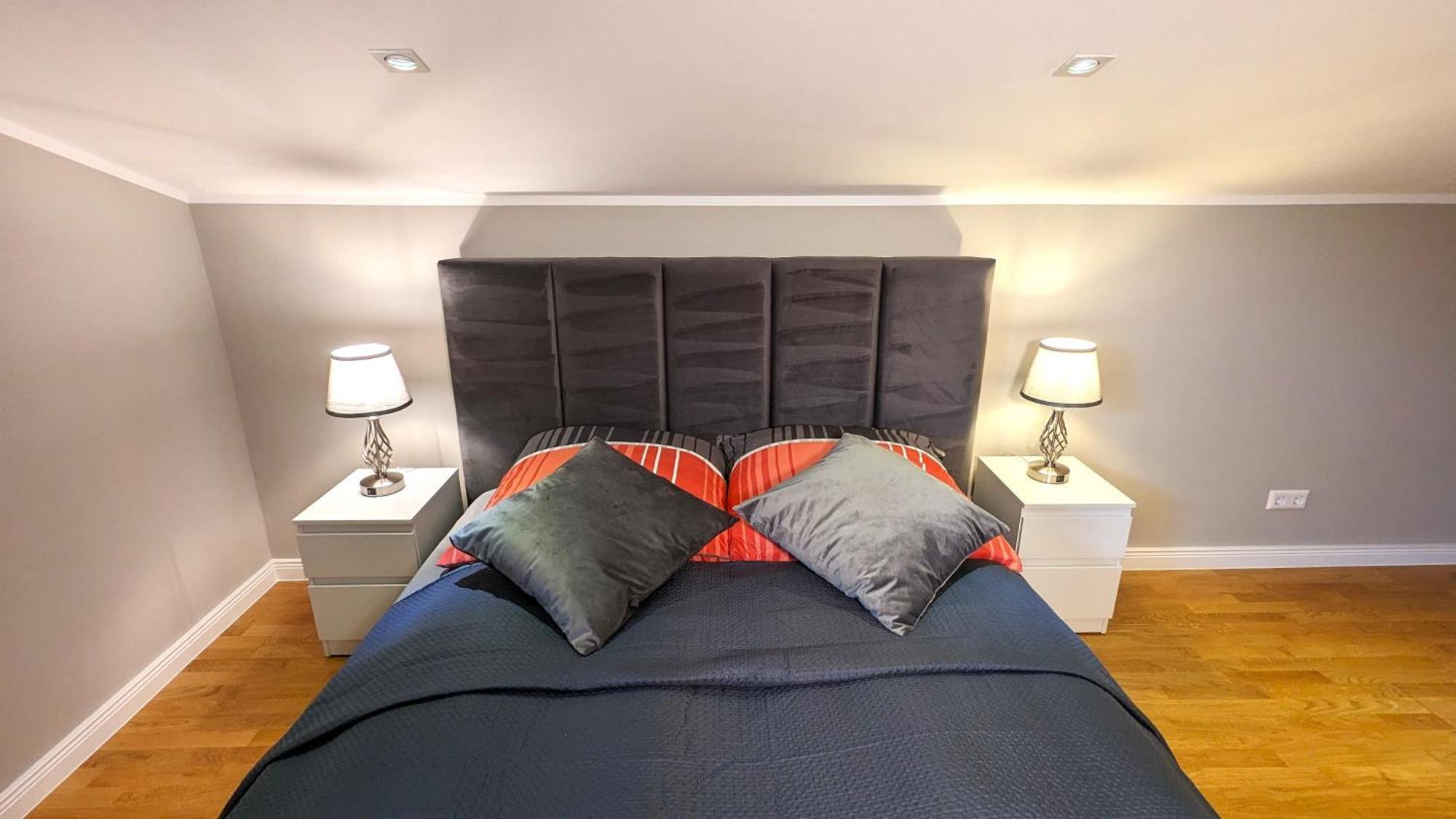Homestay 3 Rooms - Zimmervermietung Naehe Flughafen Ber - Gratis Wlan, Parken & Netflix